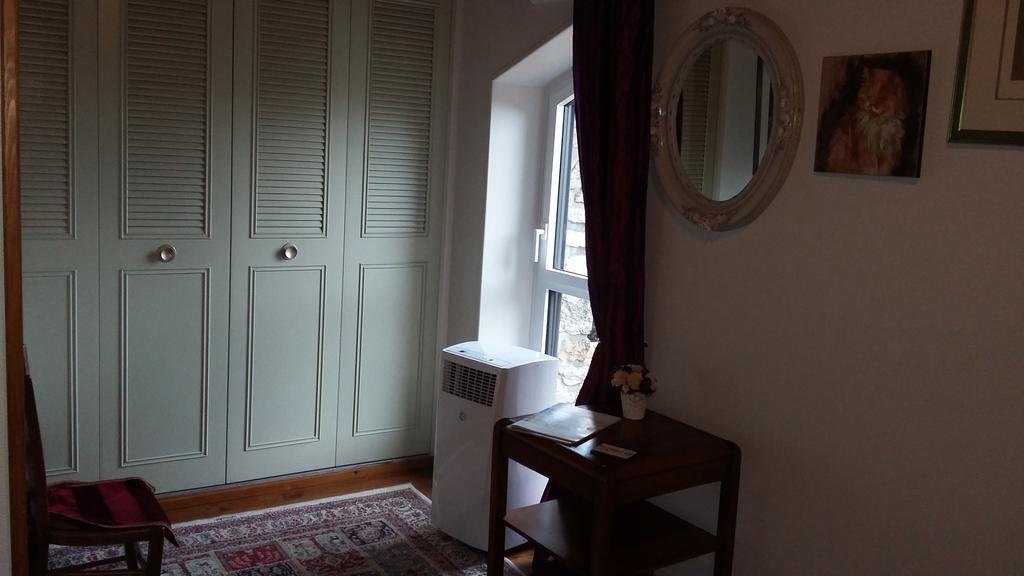 L' Esterlanges Suite Famille 2 Chambres 4 Personnes Proche Puydufou Saint-Vincent-Sterlanges Exterior photo
