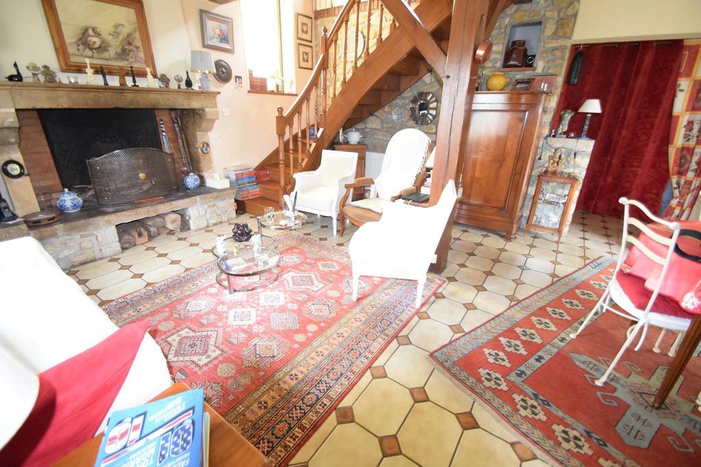 L' Esterlanges Suite Famille 2 Chambres 4 Personnes Proche Puydufou Saint-Vincent-Sterlanges Exterior photo